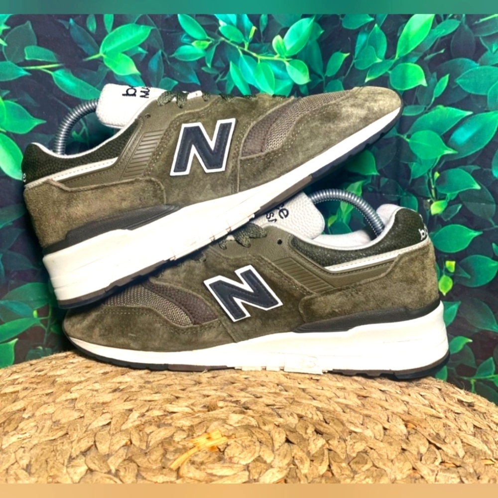 New Balance 997 Olive Green